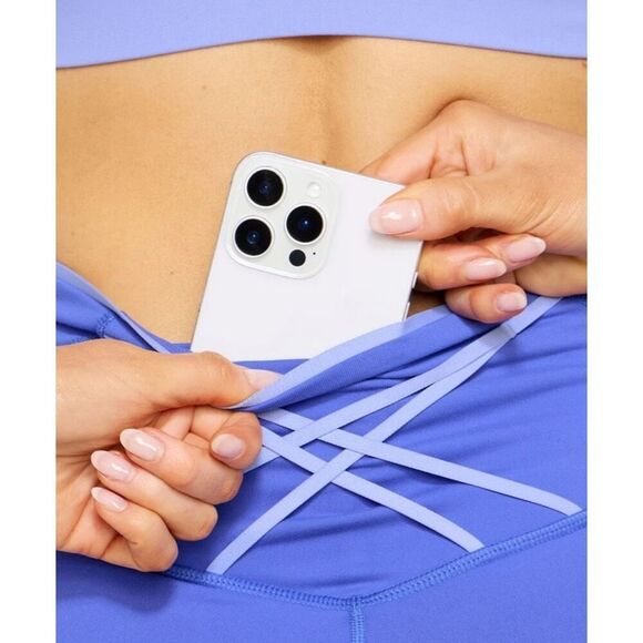 Fabletics Scrunch Shorts 4” Green Abyss Leopard NWT Size L - Picture 2 of 8